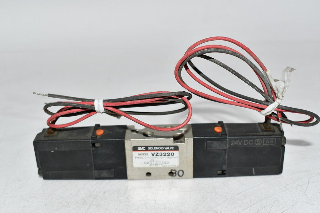 SMC PNEUMATICS Solenoid Valve VZ3220 0.1-0.7 MPa
