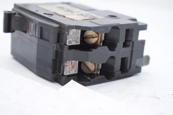 Interruttore Modulare Da Guida Din Quadro Cc 20a 2poli 500vdc 2moduli 6ka Chint 88212 182721 Interruttore Modulare Da Guida Din Quadro Cc 20a 2poli 500vdc 2moduli 6ka Chint 88212 182721