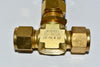 NEW SWAGELOK B-1KS8 Manual Tube Brass 2100Psi 1/2In Needle Valve