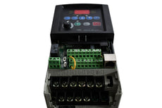 Allen Bradley 22B-D2P3N104 AC DRIVE ADJUSTABLE FREQUENCY POWERFLEX 40,480 VAC 3 PHASE 2.3 AMP 0.75 KW 1 HP