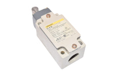 NEW OMRON D4B-3171N Limit Switch 2A 400V