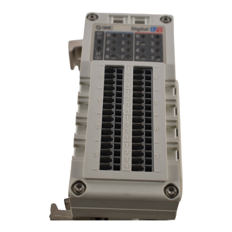 NEW SMC EX600-DMPF digital 8 input/output module, EX300 SERIAL INTERFA ...