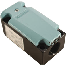 NEW Siemens 3SE5112-0BD02 Limit Switch, Germany