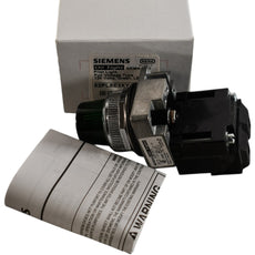 NEW Siemens 52PL5E3XY CommandClass 52 Illuminated Full Voltage Pilot Light, 120 VAC Green