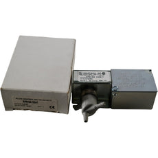 NEW Honeywell RP818A-1004-1 PNEUMATIC RELAY 50 PSI 4 WATT 24 VAC 60 HZ