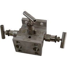 NEW Swagelok SS-V3NBFL 3-Valve Instrument Manifold 316 SS Flange