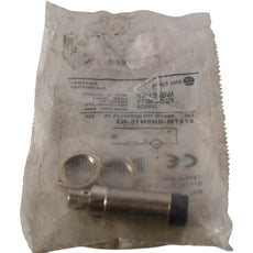 NEW Allen-Bradley 871TM-BH8N18-N3 Inductive Proximity Sensor