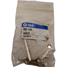 NEW SMC NCQ-L025 Foot Mounting Bracket Kit for NCQ2-Z 25mm Cylinders