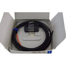 NEW OMRON E32-T14LR Fiber Optic Sensor Head Through-Beam Flexible 2m Cable