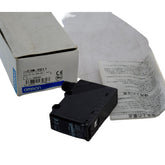 NEW OMRON E3M-VG11 Color Mark Photoelectric Sensor NPN Green LED 10-30VDC QD