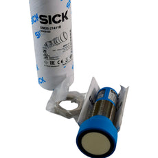NEW SICK UM30-21411B Ultrasonic Sensor 350-3400mm M30 120kHz 9-30VDC