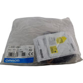 NEW OMRON E3Z-LR61 Laser Photo Sensor Retro NPN 12-24VDC IP67 2M Cable E3ZLR61