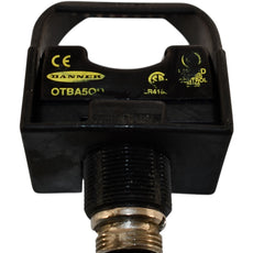 Banner OTBA5QD Optical Touch Button Momentary Action 120VAC SPDT Relay