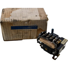 NEW Johnson Controls RLY13A-616R Time Delay Relay 120 Sec 120/240 VAC P28 P29