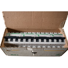 Pack of 4 NEW Schneider Electric M9F22332 Multi 9 C60SP 3 Pole 32A C Curve DIN Rail Breaker