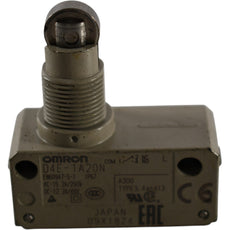 NEW Omron D4E-1A20N Limit Switch Enclosed Side Rotary Roller Lever
