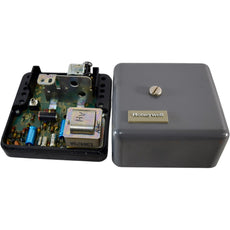 NEW Honeywell R7023C Q270A UV Flame Safety Control Base 120VAC 125VA