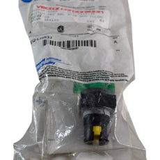 NEW Allen-Bradley 800EQ-LHR33 Green Illuminated Selector Switch 22.5mm Square