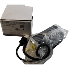 NEW Unitronics UMM-0001BAB-B4 AC Servo Motor 100W 230V Absolute Encoder Brake