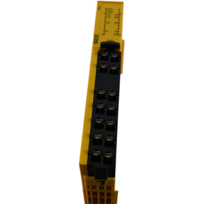 NEW SICK RLY3-OSSD100 1085343 ReLy Safety Relay 2NO 1NC 24VDC IP20