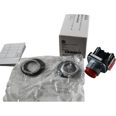 NEW Allen Bradley 800TC-B6D2 30mm Momentary Push Button Red 1 NC Contact