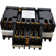NEW GE CR120A33022 Industrial Control Relay 300V 10A 120V Coil