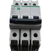 Chipped Schneider M9F42305 Multi 9 C60BP 3 Pole 5A Circuit Breaker 480Y/277V C Curve