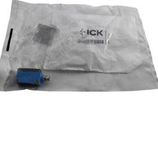NEW SICK GL6-P4212 1062110 Photoelectric Sensor Retroreflective 10-30VDC M8 4Pin