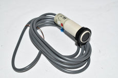 NEW Omron E3F2-DS30C4 Photoelectric Sensor, diffuse reflective, 300 mm, NPN output