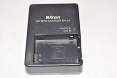 Nikon MH-24 Battery Charger 100-240V 50/60Hz 0.2A MAX