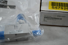 NEW Parker SQ2MICRO30S32318 Pneumatic Valve Manifold 54021156-1