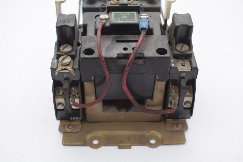 ALLEN BRADLEY 709-BOA Motor Starter Nema Size 1 71A06 220V Coil 60Cy ...