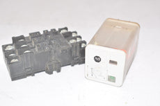 Allen Bradley 700-HB33A1-4 Relay Switch 120 VAC W/ Socket Base