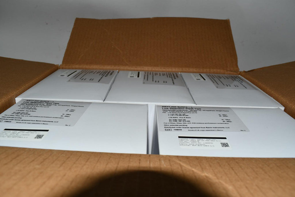 Case of 4800 NEW Thermo Scientific 2769-05-HR SoftFit-L Pipette Tips, Filtered, Low Retention, Hinged Rack