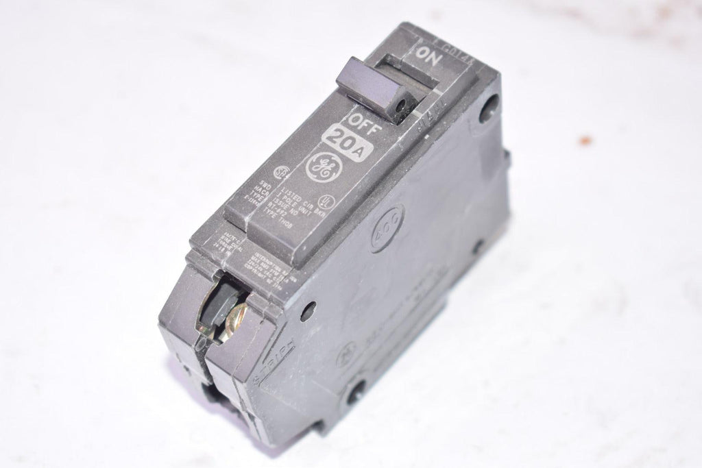 GENERAL ELECTRIC RT-692 Type: THQB 1 Pole Unit Circuit Breaker 120/240VAC