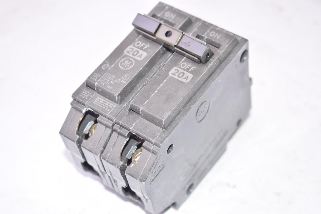 GENERAL ELECTRIC RT-693 2 Pole Circuit Breaker Type: THQB 120/240V