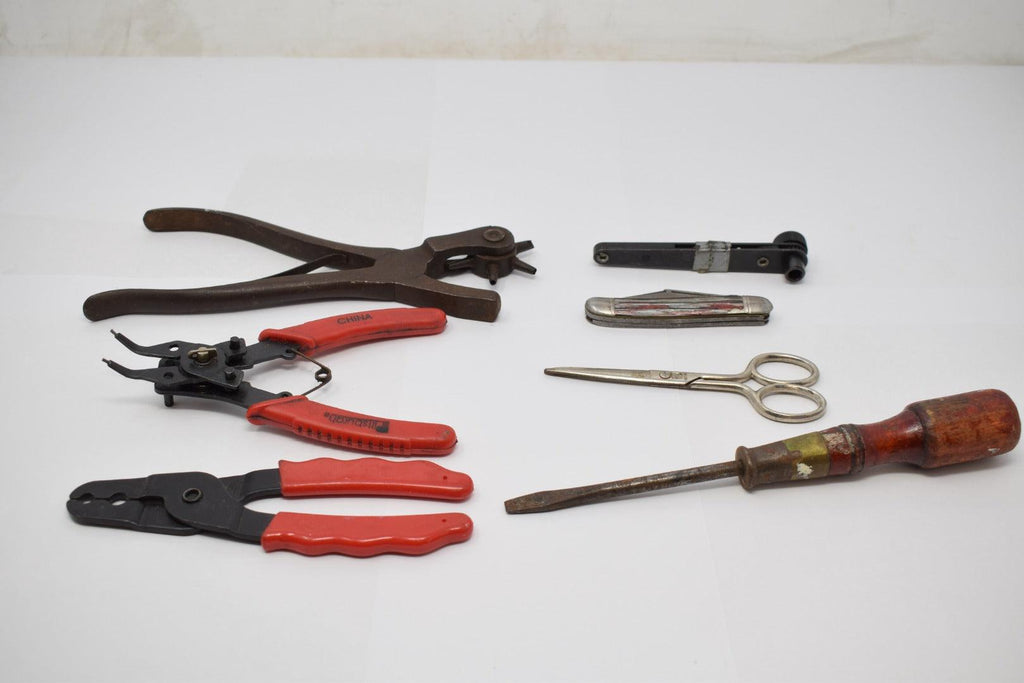 Lot of 7 Tools, Mixed lot vintage and newer. Screwdriver, Scissors, Cutter, Pliers & More