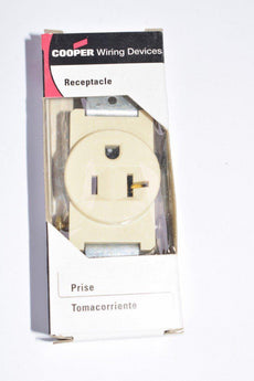 NEW Cooper Wiring 1877 Single Receptacle