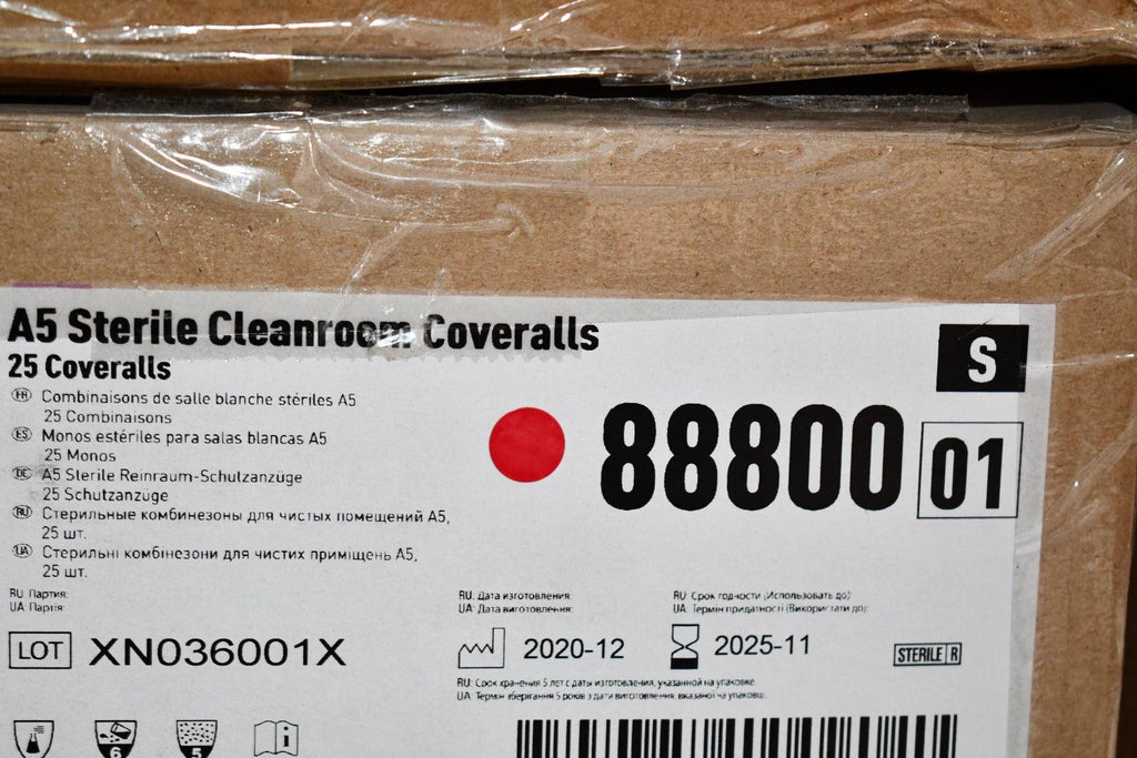 NEW Kimberly Clark Kimtech 88800 A5 Sterile Cleanroom Coveralls SMALL