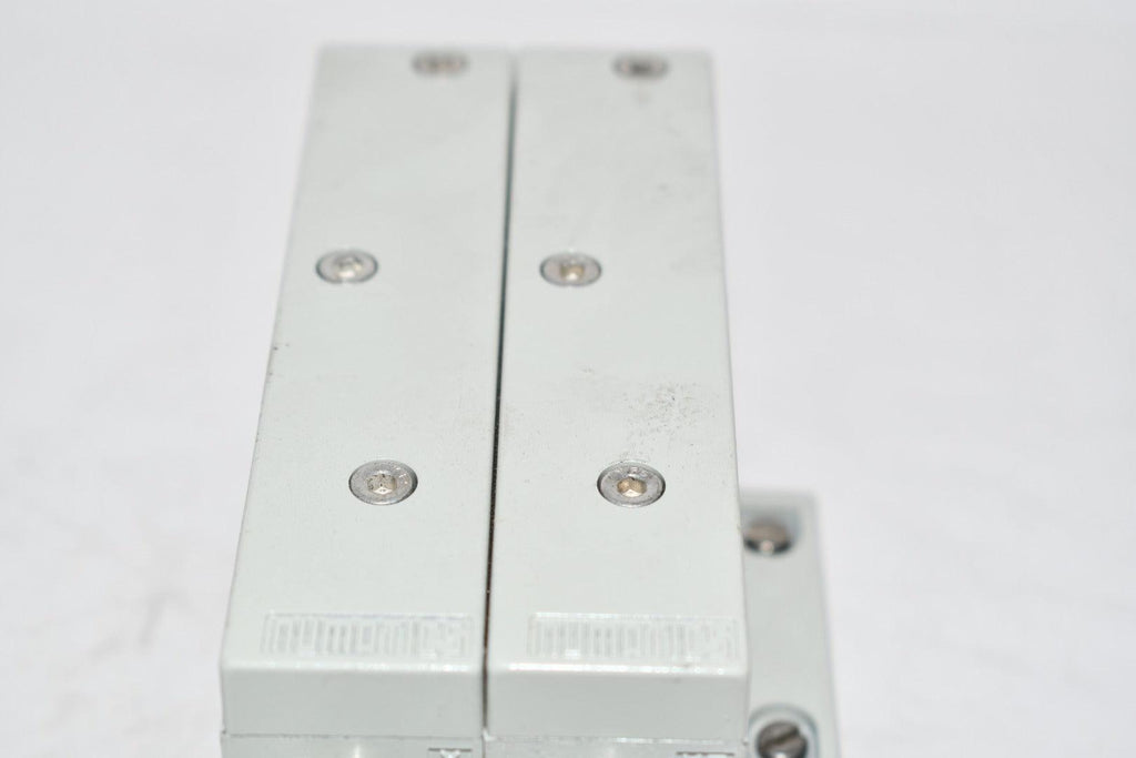 Numatics Solenoid Valve Manifold Block 6 Connectors 4-1/2'' OAL – VB ...