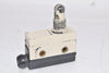 Omron ZC-Q2255 Limit Switch Snap Action 10A 125,250 or 480 VAC