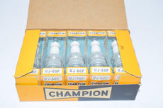 Pack of 10 NEW Champion Spark Plugs UJ-60P