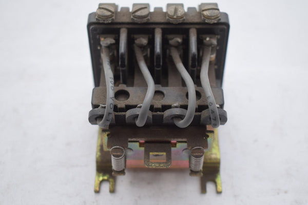 Potter & Brumfield PM-17AY-120 Power Relay, 4PDT, 120VAC, 35A, Plug in