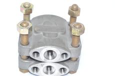 Pressure Regulator Manifold Clamp, 3-3/4'' x 3-3/4''