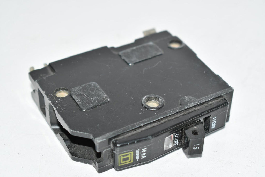 Square D 15A Circuit Breaker 10 kA TIPO Q0 120/240V #14-#8 AWG