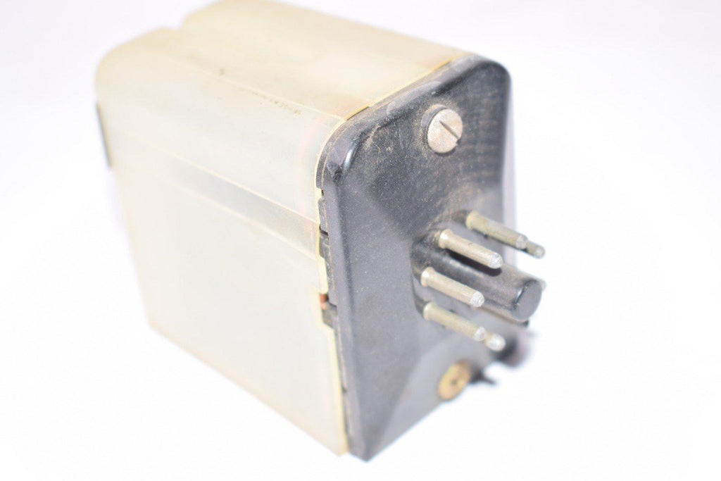 Square D Class 8501 Type FFD0-22 Pilot Duty Relay Switch 24-120 VDC