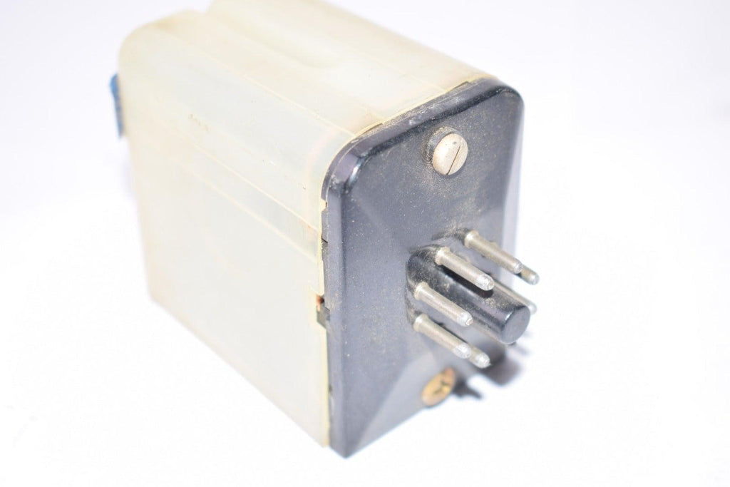 Square D Type: FPD0-22 Class 8501 Relay Switch 8 PIN